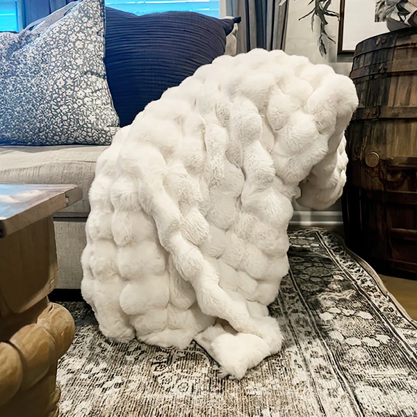 Extra Soft Faux Fur Blanket