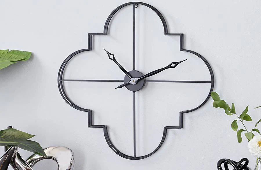 Scalloped Metal Frame Wall Clock