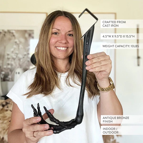 Cast Iron Indoor/Outdoor Skeleton Wreath Hanger