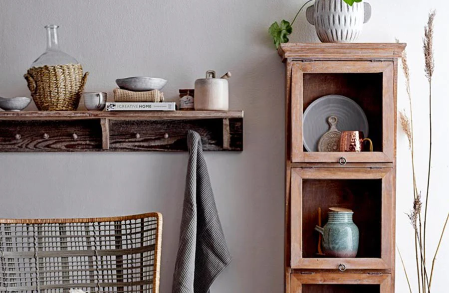 Glass Bottle with Removable Woven Seagrass Basket