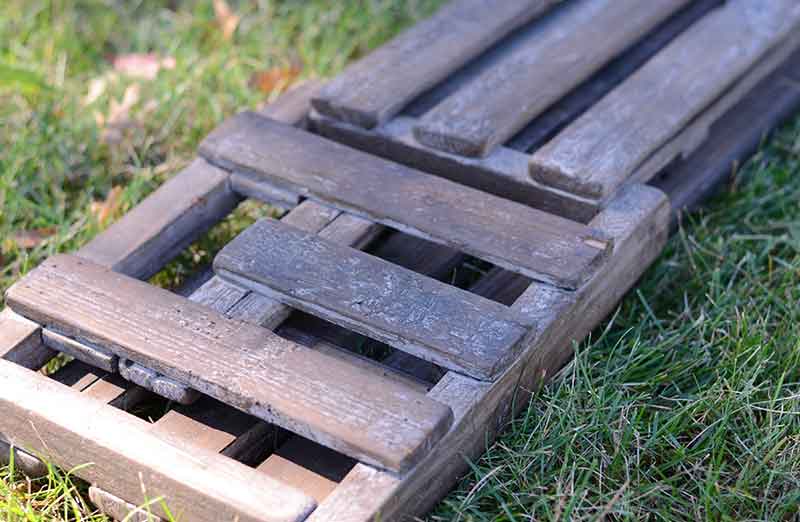 Collapsible Distressed Wooden Floor Crate