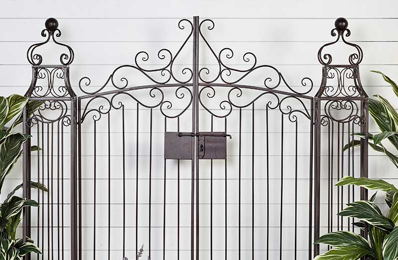 *HUUGE* Metal European Garden Gate