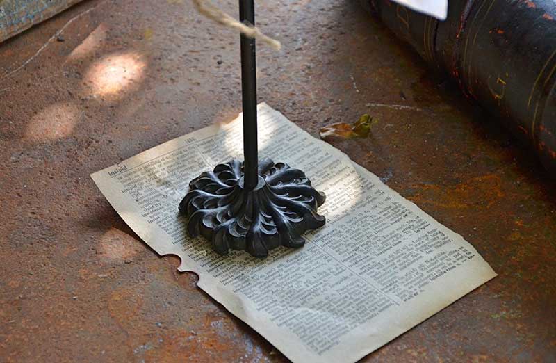 Three Clip Picture Holder Stand