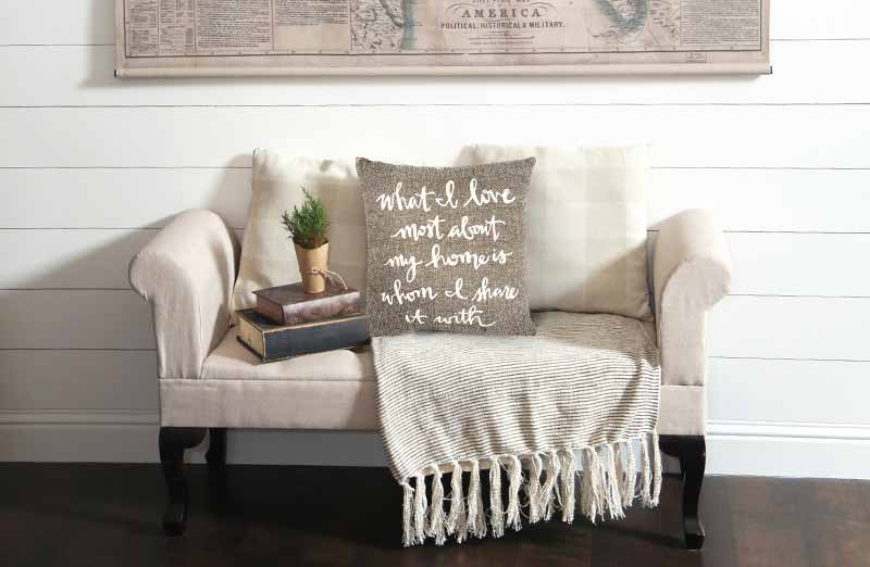 ?What I Love? Throw Pillow