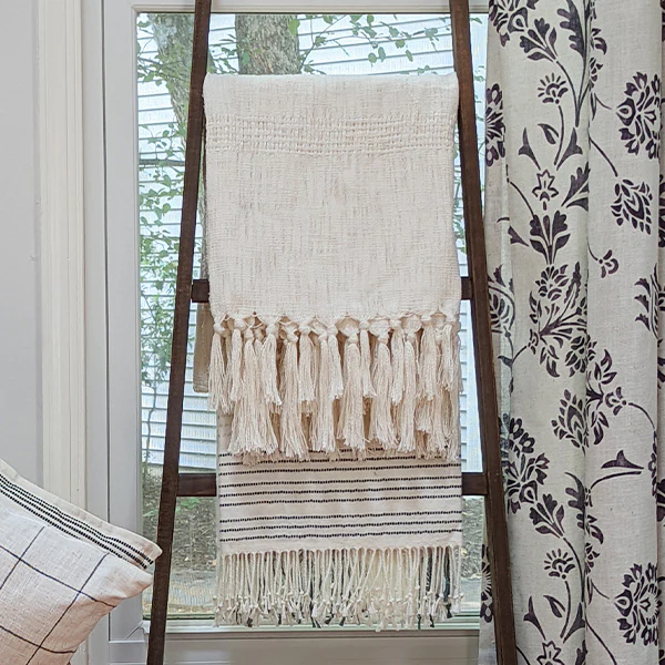 Cozy Fringe Throw