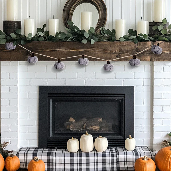 Felt Buffalo Check Pumpkin Garland