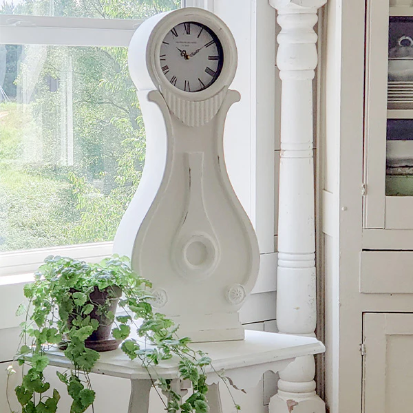 Tabletop Swedish Mora Clock