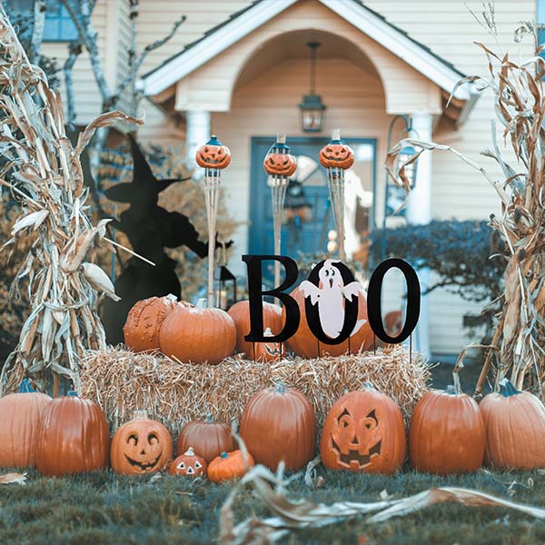 BOO Ghost Yard Stakes