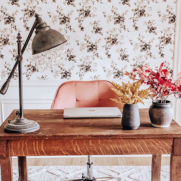 Adjustable Swing-Arm Task Lamp