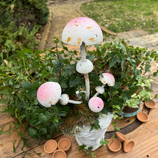 Iron Hand-painted Mushroom Garden Stake